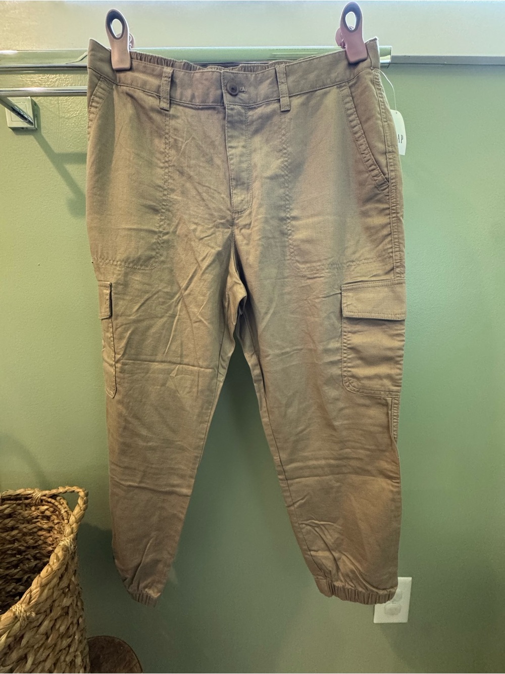 GAP Women's Camel Brown Cargo Joggers